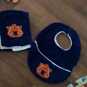 Auburn bib/ burp cloth